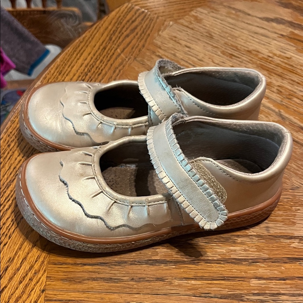 Girls livie and Luca gold shoes